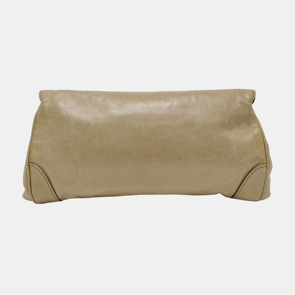 Miu Miu Beige Leather Clutch With Crystal Heart Charm - Picture 4 of 10